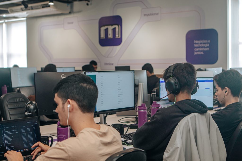 Mosten abre inscrições para capacitação gratuita em tecnologia