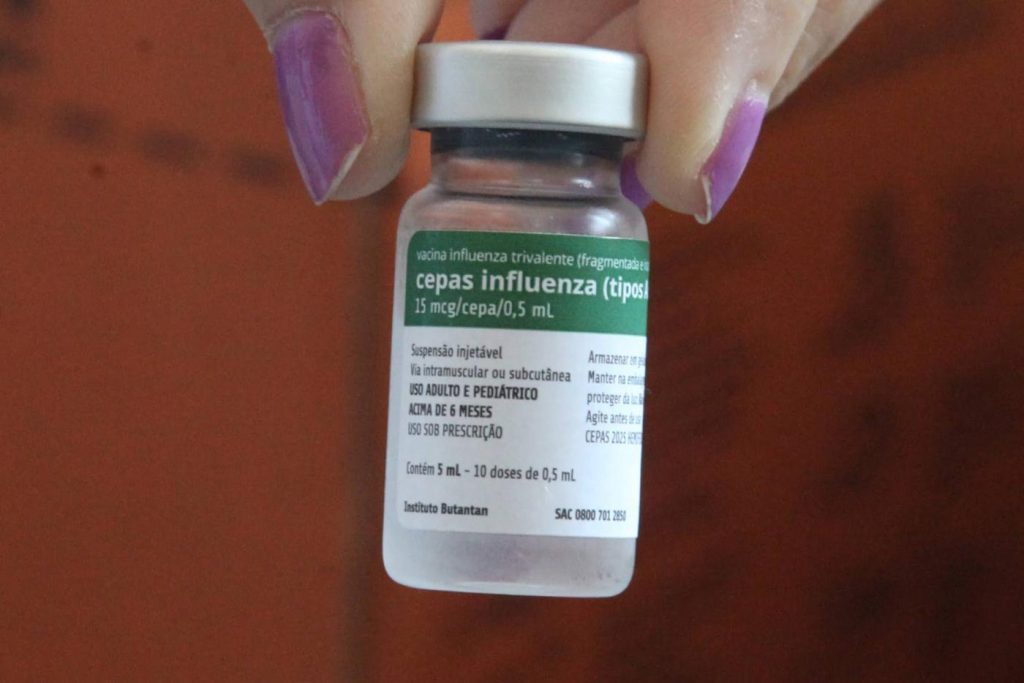 Aumenta número de pessoas vacinadas contra a gripe em Santos