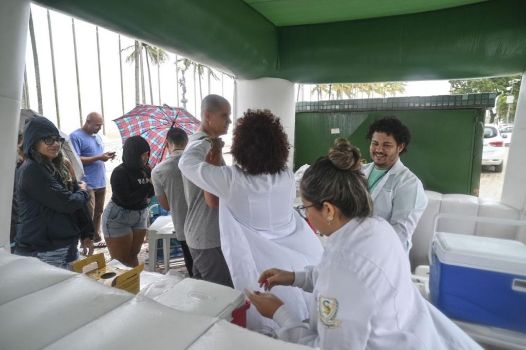 Campanha de Multivacinação começa em Santos para atualizar doses em atraso