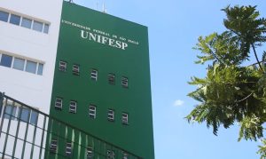 Polícia Federal faz operação em Santos contra ameaças à Unifesp