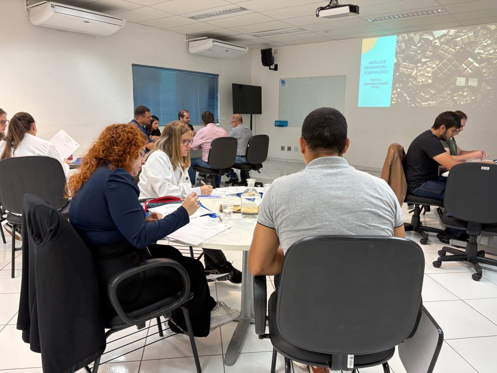 Para treinar novos degustadores de água, Sabesp usa gengibre, mirra e chocolate