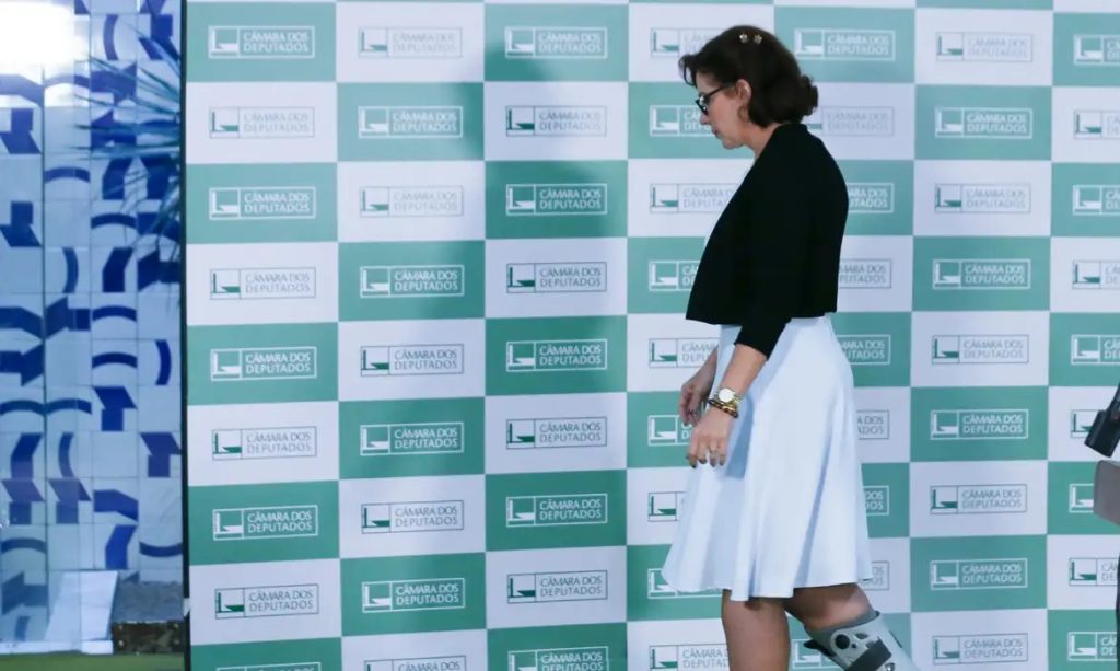 Como votaram deputados da região sobre rejeição à cassação de Carla Zambelli