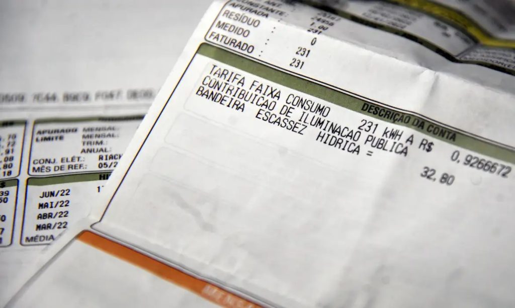 Aneel divulga calendário para anúncio de bandeiras tarifárias em 2026