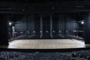 Teatro do Sesc Santos reabre modernizado e inicia nova fase rumo aos 40 anos