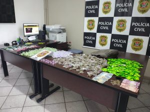 Polícia Civil apreende adolescente por tráfico de drogas em Itanhaém