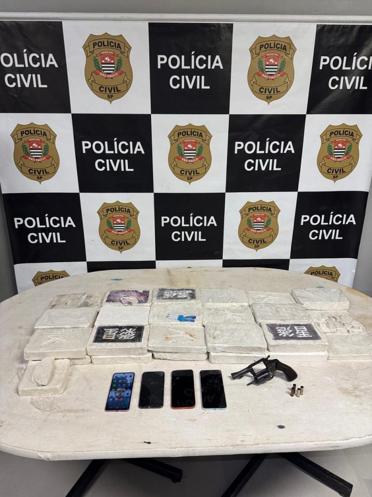 Homem atira contra policiais e acaba preso na Ponta da Praia, em Santos