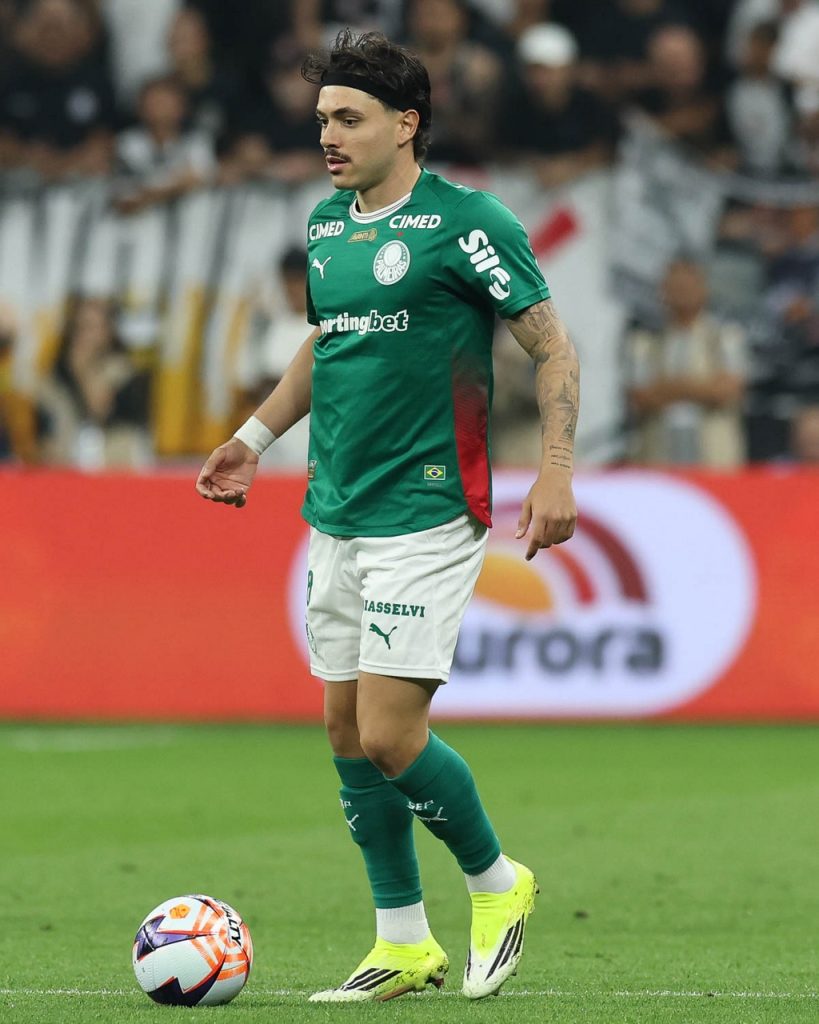 Meia do Palmeiras, Maurício, se naturaliza paraguaio e pode jogar a Copa