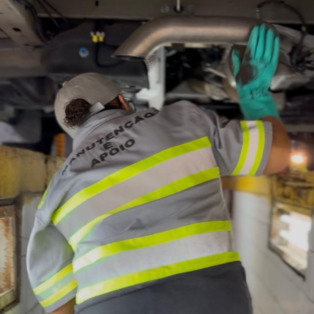 Vistoria obrigatória para transporte escolar em Santos termina dia 25