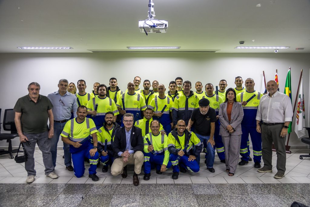 OGMO/Santos diploma novos profissionais da capatazia