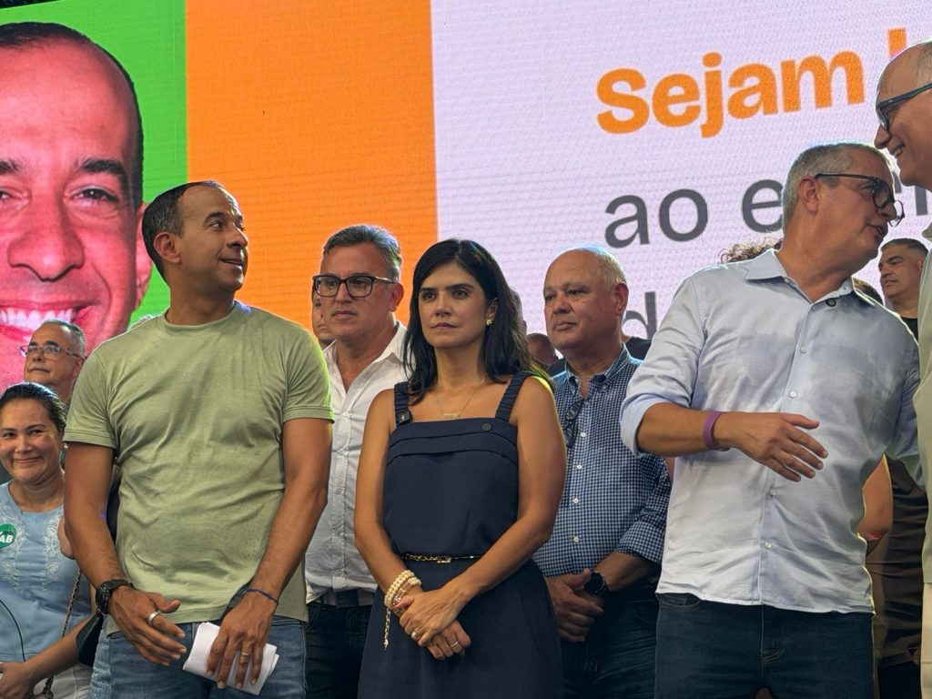 Audrey Kleys e Paulo Alexandre oficializam filiação ao PSD em Santos