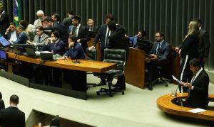 Câmara aprova em segundo turno PEC da Segurança Pública