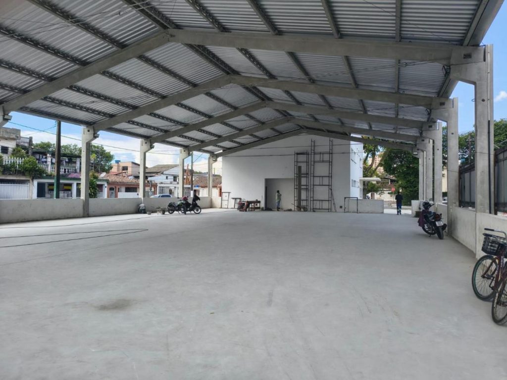 Reurbanização em praça do Estuário, em Santos, está na etapa final