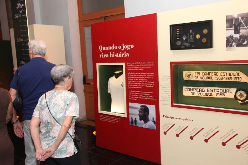 Exposição traz legado de Negrelli, ícone do vôlei